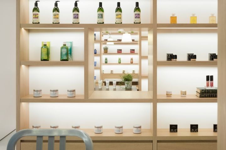極簡風(fēng)格化妝品體驗(yàn)店裝修設(shè)計案例