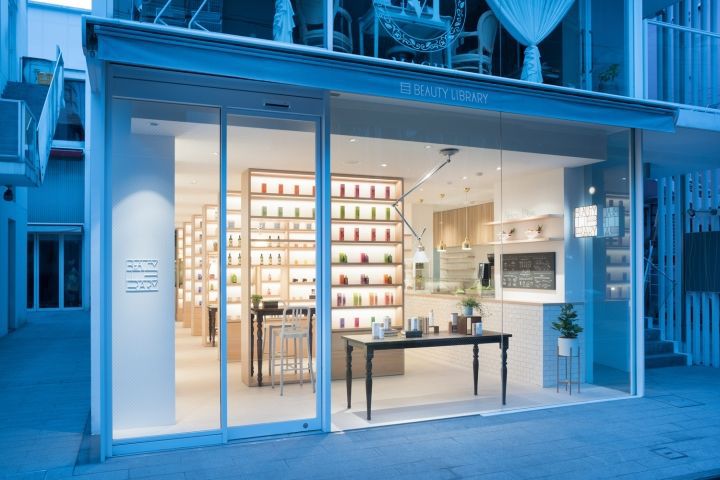 極簡風(fēng)格化妝品體驗(yàn)店裝修設(shè)計案例